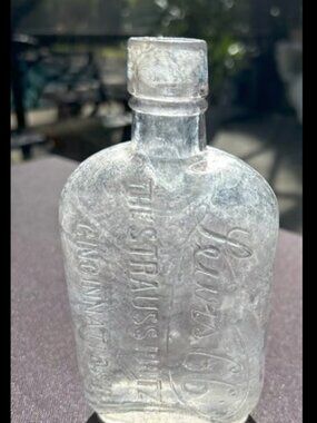 Antique Clear 1/2 Pt "LEWIS 66" WHISKEY FLASK Cincinnati Ohio. Strauss Pritz Co